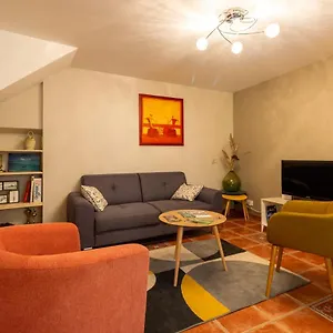 Hébergement de vacances La Maisonnette Etape De Saint-côme D'olt France